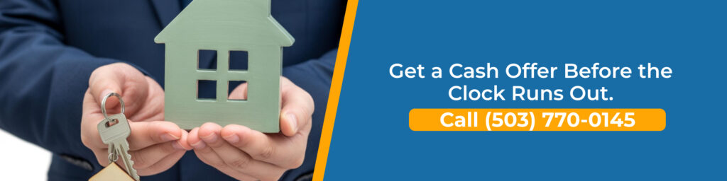 Hands holding house and keys promoting foreclosure timeline Oregon with fast cash offer before deadlines and sale process ends